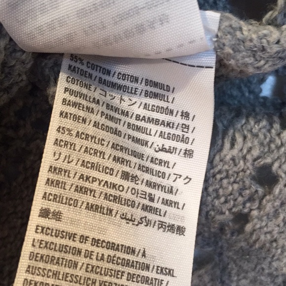 2 for $10 - Hollister Cropped Sweater - Picture 6 of 7